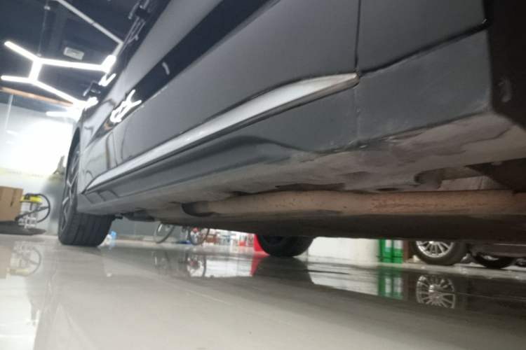 Used BYD Han 2024 DM-i Glory Edition 200KM Flagship Model Right Side Sill