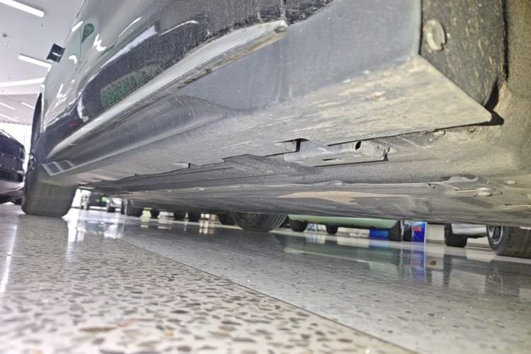 Used BYD Han 2024 EV Glory Edition 605KM Front-Wheel-Drive Premium Model Right Side Sill