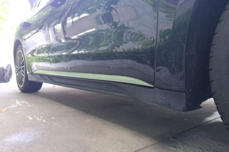 Used BYD Han 2024 EV Glory Edition 506KM Front-Wheel-Drive Premium Model Right Side Sill
