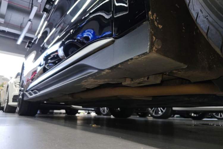 Used BYD Han 2024 DM-i Glory Edition 121KM Prestige Model Right Side Sill