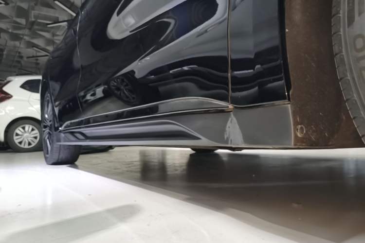 Used BYD Han 2024 EV Glory Edition 506KM Front-Wheel-Drive Premium Model Right Side Sill
