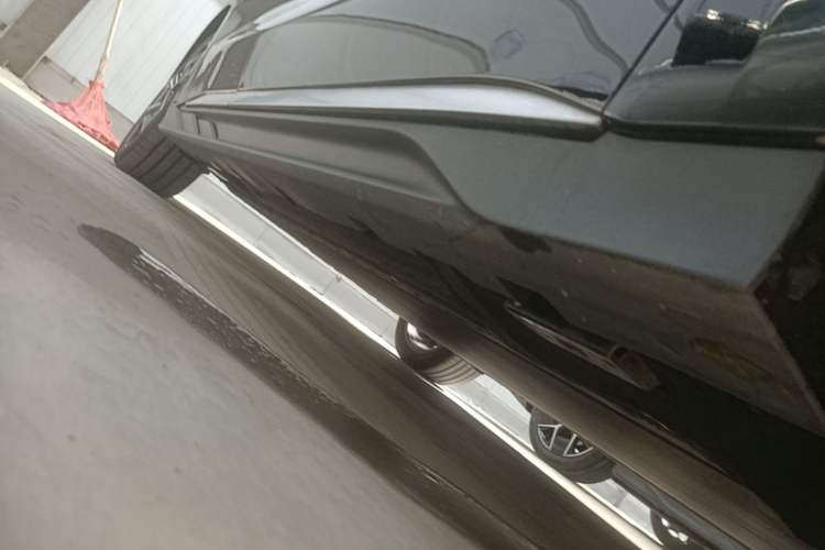 Used BYD Han 2024 EV Glory Edition 605KM Front-Wheel-Drive Premium Model Right Side Sill