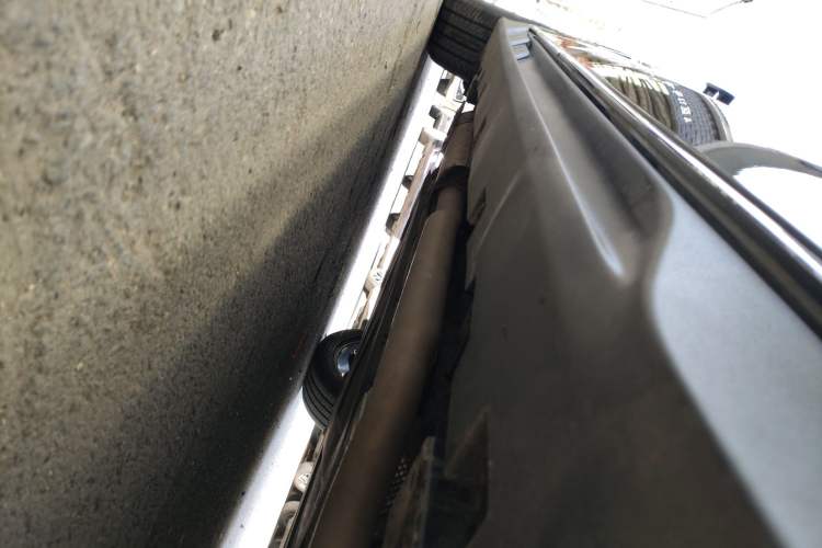 Used BYD Han 2024 DM-i Glory Edition 121KM Elite Model Right Side Sill