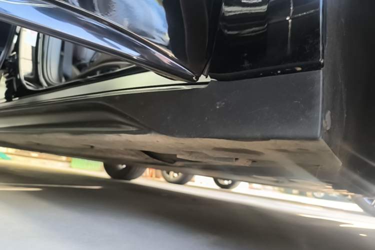 Used BYD Han 2024 EV Glory Edition 506KM Front-Wheel-Drive Premium Model Right Side Sill