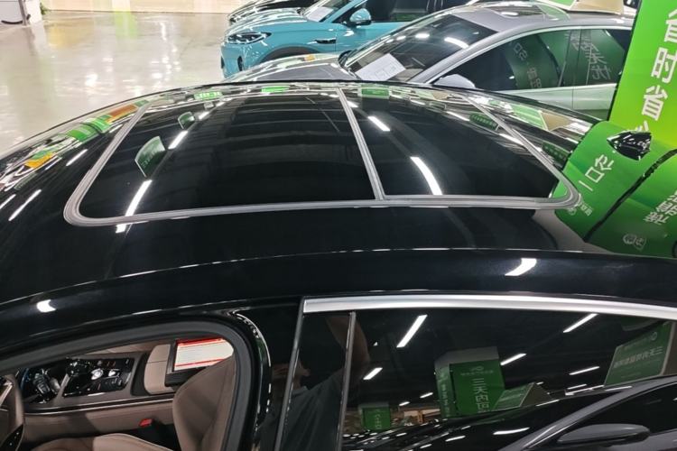 Used BYD Han 2024 EV Glory Edition 610 km All-Wheel Drive "Tian Shen Zhi Jia" Intelligent Driving Model Roof