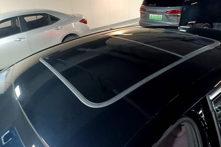 Used BYD Han 2024 EV Glory Edition 605KM Front-Wheel-Drive Premium Model Roof