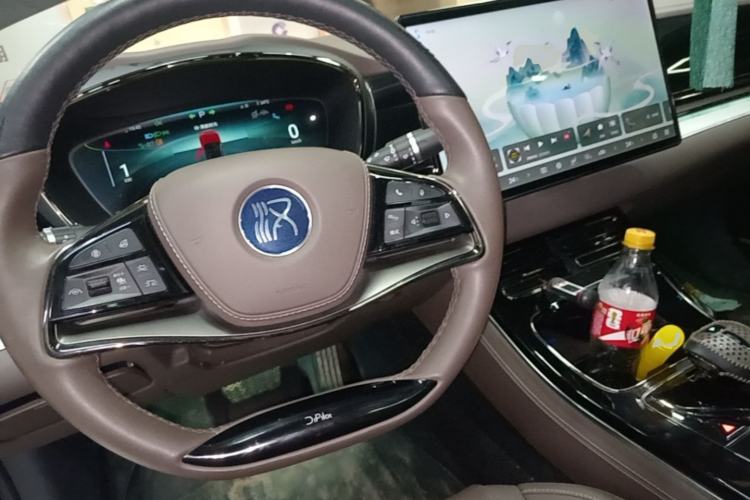 Used BYD Han 2024 EV Glory Edition 506KM Front-Wheel-Drive Premium Model Steering Wheel