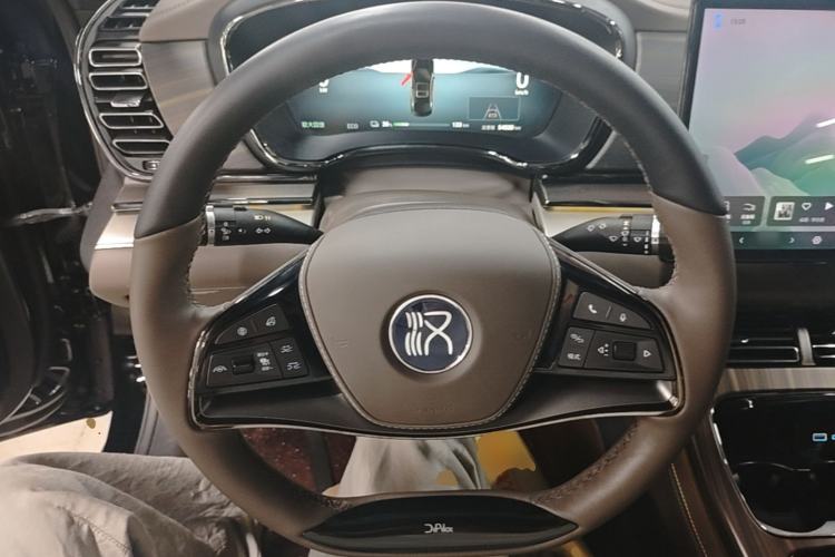 Used BYD Han 2024 EV Glory Edition 506KM Front-Wheel-Drive Premium Model Steering Wheel