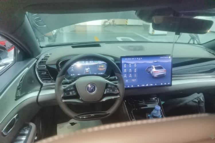 Used BYD Han 2024 EV Glory Edition 605KM Front-Wheel-Drive Premium Model Steering Wheel