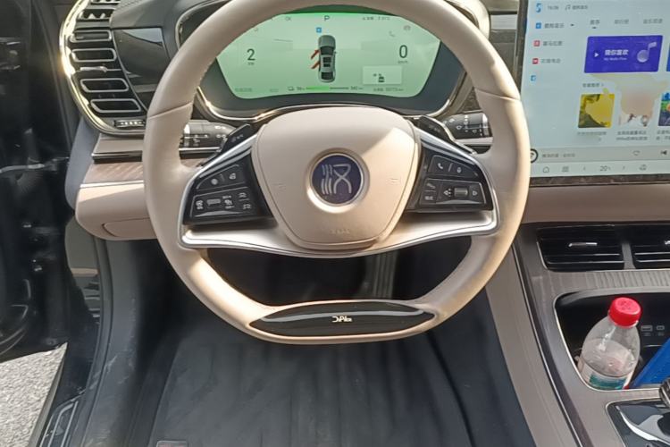 Used BYD Han 2024 EV Glory Edition 610 km All-Wheel Drive "Tian Shen Zhi Jia" Intelligent Driving Model Steering Wheel