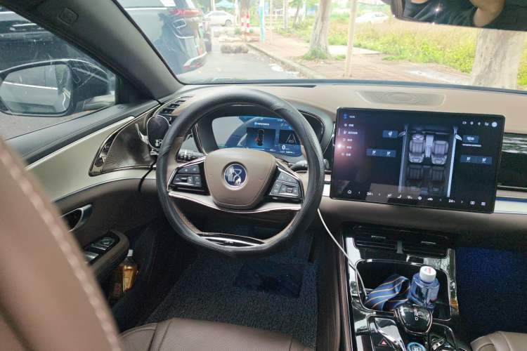 Used BYD Han 2024 EV Glory Edition 605KM Front-Wheel-Drive Premium Model Steering Wheel