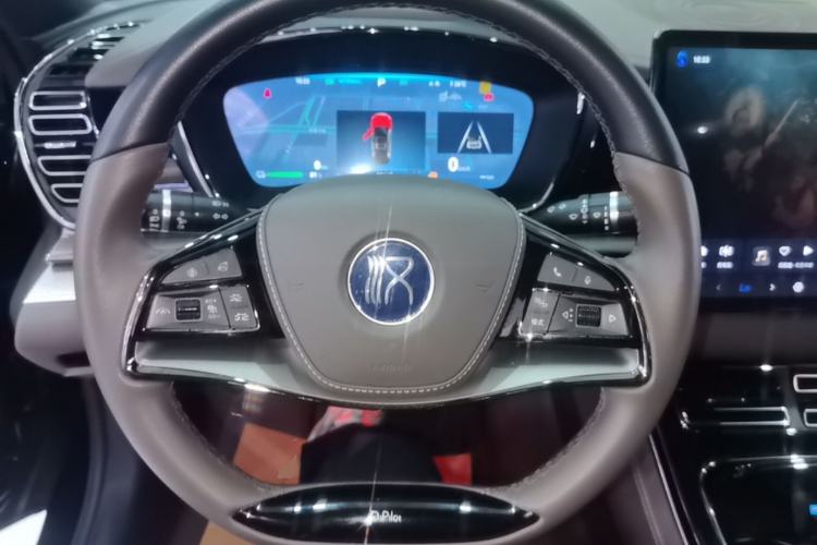 Used BYD Han 2024 DM-i Glory Edition 121KM Prestige Model Steering Wheel