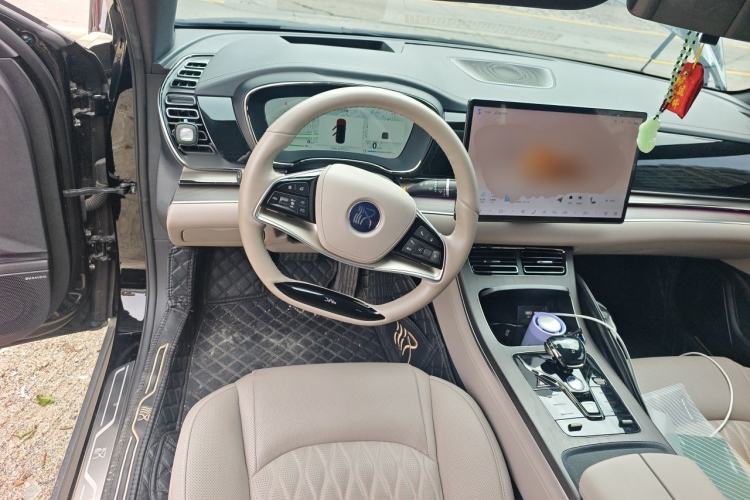 Used BYD Han 2024 DM-i Glory Edition 121KM Premium Model Steering Wheel