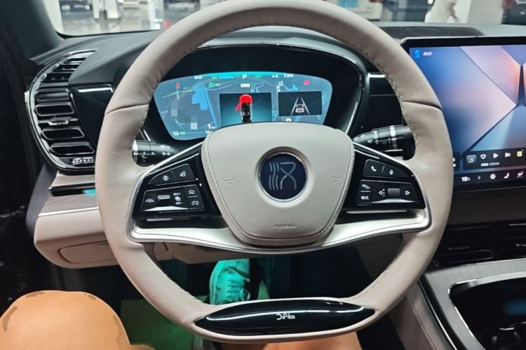 Used BYD Han 2024 DM-i Glory Edition 121KM Premium Model Steering Wheel