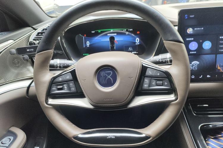 Used BYD Han 2024 EV Glory Edition 605KM Front-Wheel-Drive Premium Model Steering Wheel