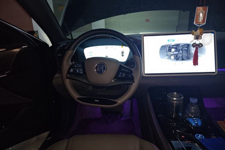 Used BYD Han 2024 DM-i Glory Edition 121KM Prestige Model Steering Wheel