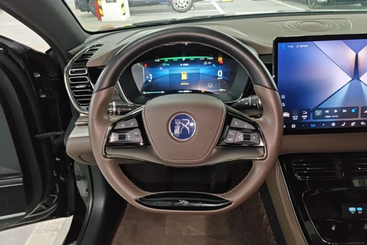 Used BYD Han 2024 DM-i Glory Edition 121KM Prestige Model Steering Wheel