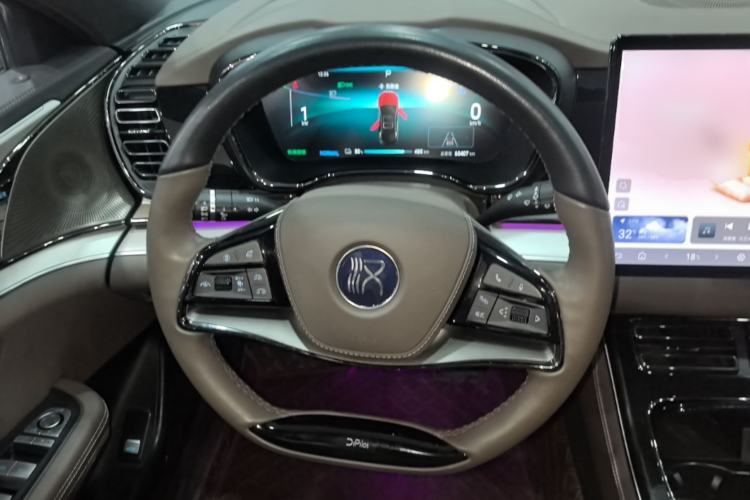 Used BYD Han 2024 EV Glory Edition 506KM Front-Wheel-Drive Premium Model Steering Wheel