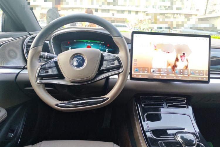 Used BYD Han 2024 DM-i Glory Edition 121KM Prestige Model Steering Wheel
