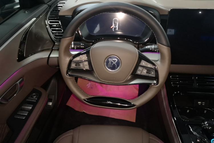 Used BYD Han 2024 EV Glory Edition 506KM Front-Wheel-Drive Premium Model Steering Wheel