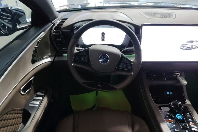Used BYD Han 2024 DM-i Glory Edition 121KM Prestige Model Steering Wheel