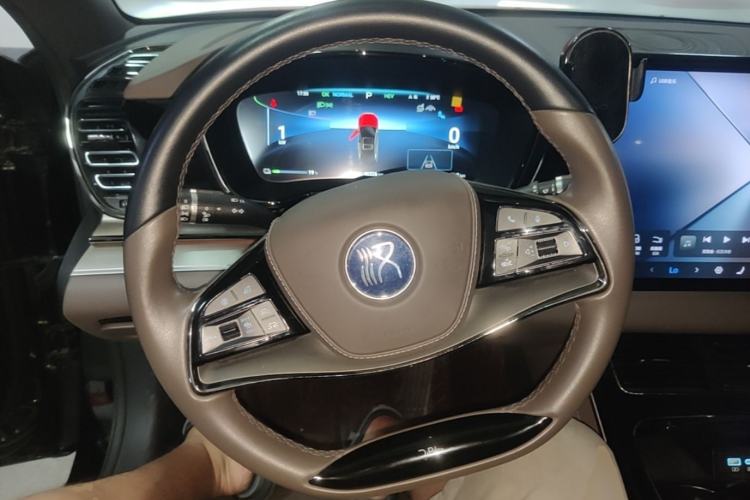 Used BYD Han 2024 DM-i Glory Edition 121KM Prestige Model Steering Wheel