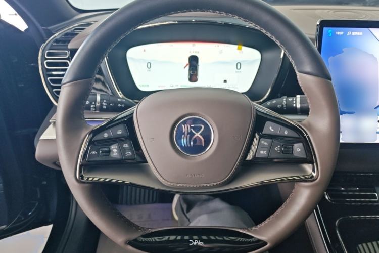 Used BYD Han 2024 EV Glory Edition 506KM Front-Wheel-Drive Premium Model Steering Wheel