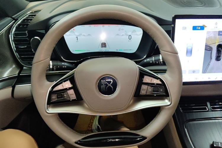 Used BYD Han 2024 DM-i Glory Edition 121KM Prestige Model Steering Wheel