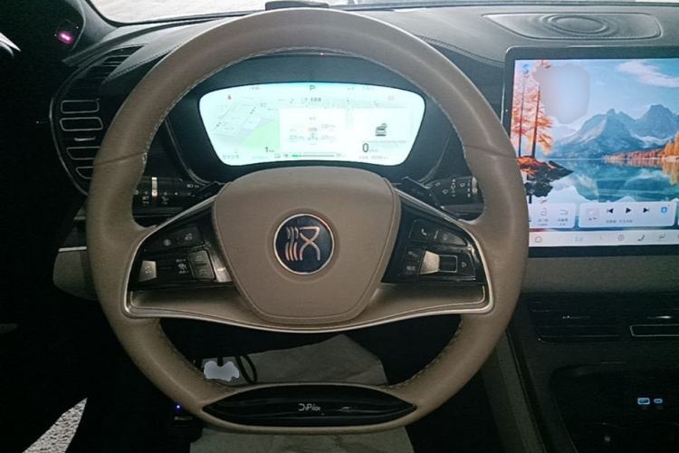Used BYD Han 2024 EV Glory Edition 610 km All-Wheel Drive "Tian Shen Zhi Jia" Intelligent Driving Model Steering Wheel
