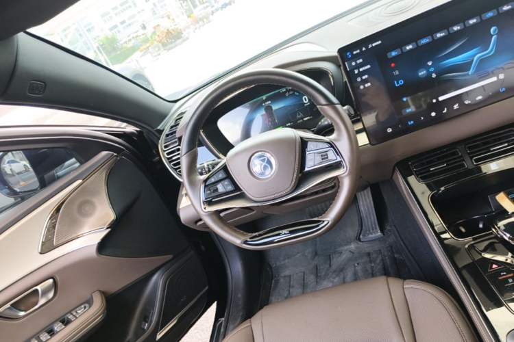 Used BYD Han 2024 EV Glory Edition 506KM Front-Wheel-Drive Premium Model Steering Wheel