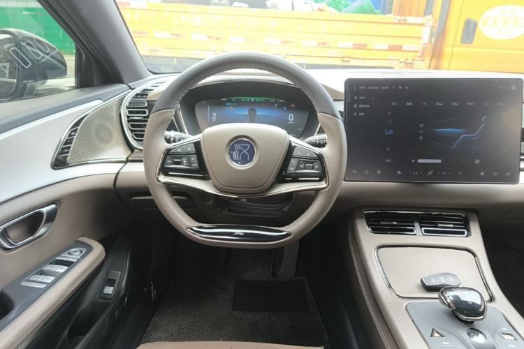Used BYD Han 2024 DM-i Glory Edition 121KM Prestige Model Steering Wheel