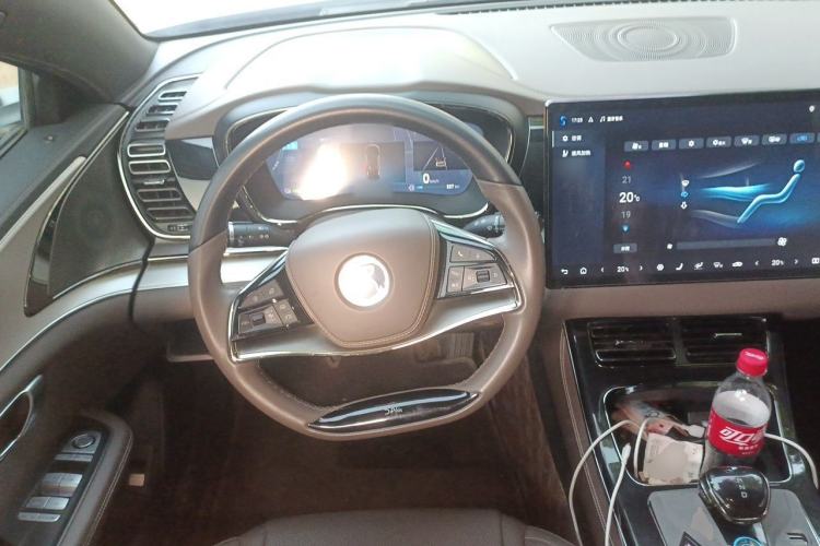 Used BYD Han 2024 DM-i Glory Edition 121KM Elite Model Steering Wheel
