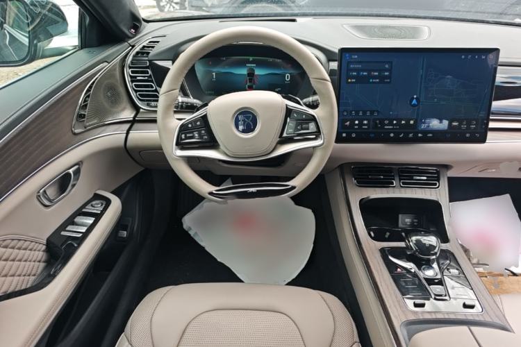 Used BYD Han 2024 EV Glory Edition 610 km All-Wheel Drive "Tian Shen Zhi Jia" Intelligent Driving Model Steering Wheel