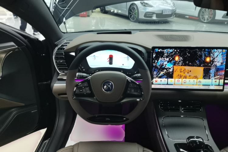 Used BYD Han 2024 DM-i Glory Edition 121KM Prestige Model Steering Wheel