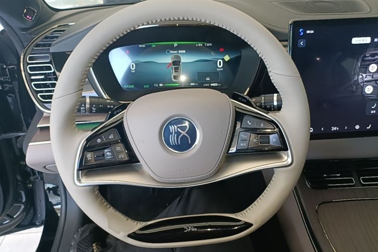 Used BYD Han 2024 EV Glory Edition 610 km All-Wheel Drive "Tian Shen Zhi Jia" Intelligent Driving Model Steering Wheel
