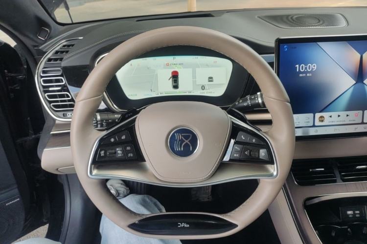 Used BYD Han 2024 EV Glory Edition 610 km All-Wheel Drive "Tian Shen Zhi Jia" Intelligent Driving Model Steering Wheel
