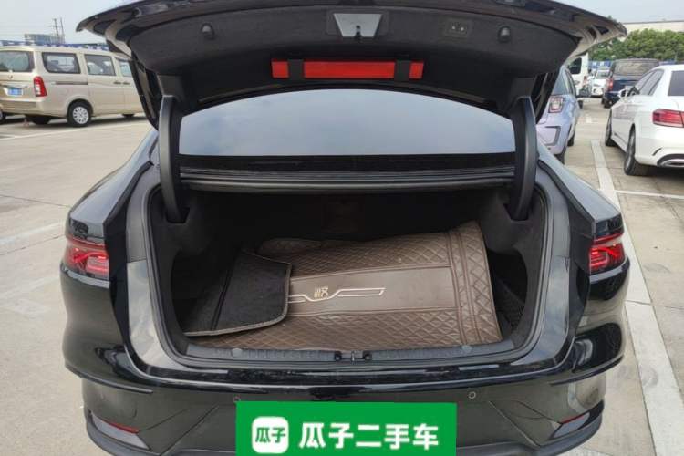 Used BYD Han 2024 EV Glory Edition 506KM Front-Wheel-Drive Premium Model Trunk