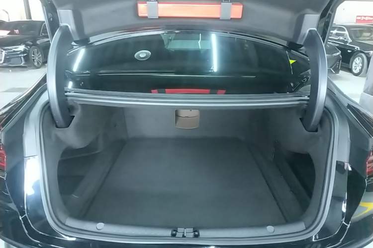 Used BYD Han 2024 DM-i Glory Edition 121KM Prestige Model Trunk