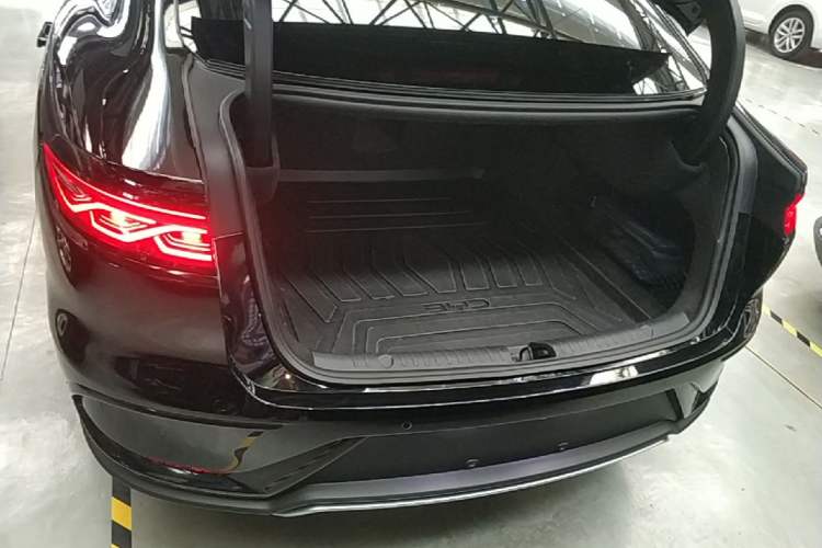 Used BYD Han 2024 DM-i Glory Edition 121KM Elite Model Trunk