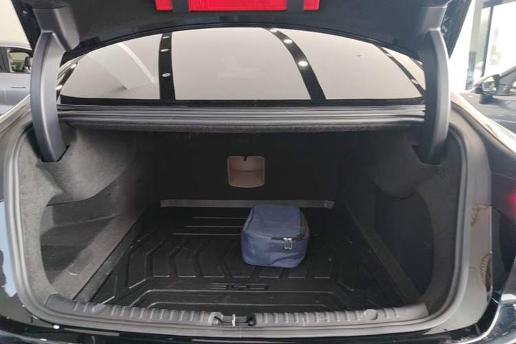 Used BYD Han 2024 DM-i Glory Edition 121KM Premium Model Trunk
