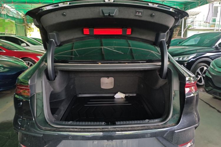 Used BYD Han 2024 EV Glory Edition 605KM Front-Wheel-Drive Premium Model Trunk