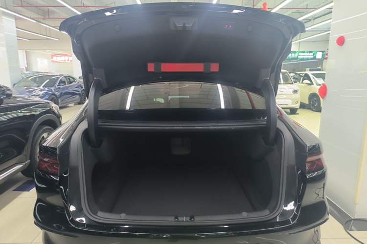 Used BYD Han 2024 EV Glory Edition 605KM Front-Wheel-Drive Premium Model Trunk