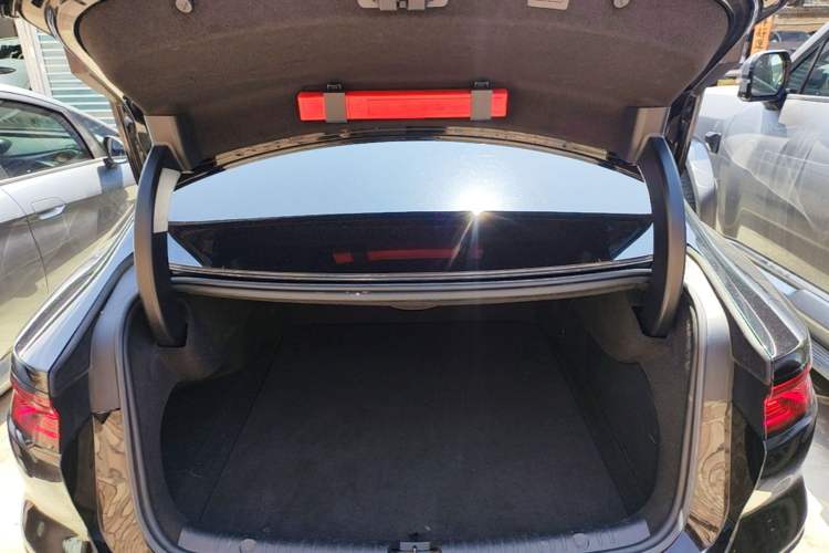 Used BYD Han 2024 EV Glory Edition 610 km All-Wheel Drive "Tian Shen Zhi Jia" Intelligent Driving Model Trunk