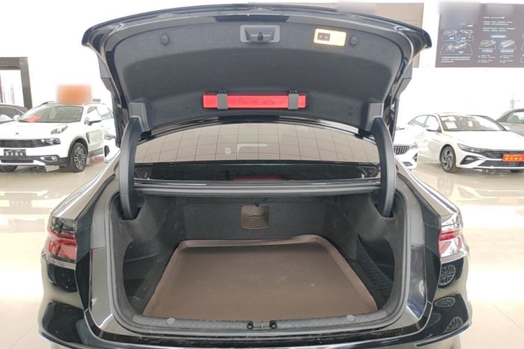 Used BYD Han 2024 DM-i Glory Edition 121KM Elite Model Trunk