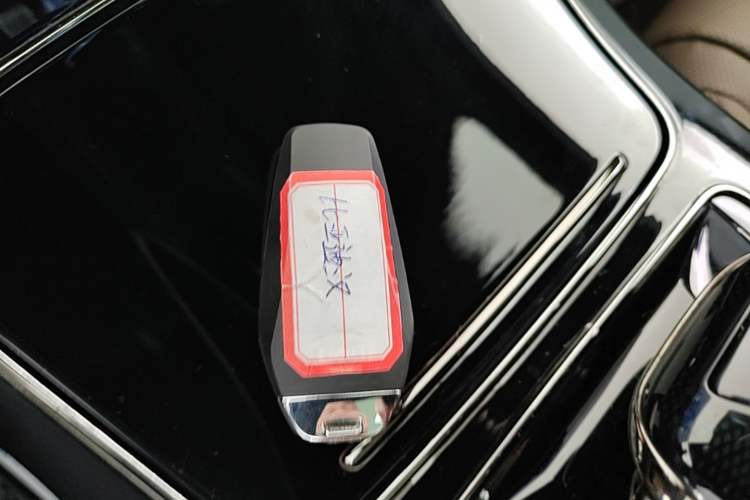 Used BYD Han 2024 EV Glory Edition 506KM Front-Wheel-Drive Premium Model Vehicle Key