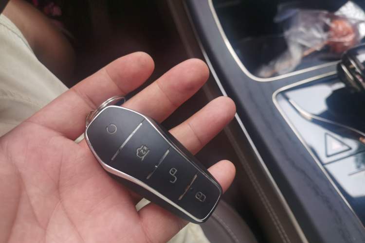 Used BYD Han 2024 DM-i Glory Edition 121KM Premium Model Vehicle Key