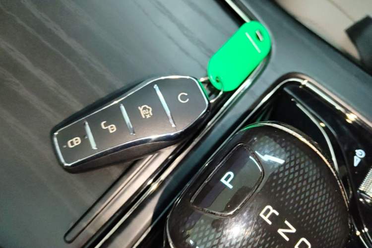 Used BYD Han 2024 DM-i Glory Edition 121KM Prestige Model Vehicle Key