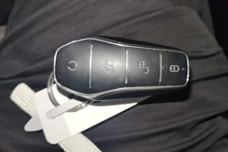 Used BYD Han 2024 DM-i Glory Edition 121KM Premium Model Vehicle Key