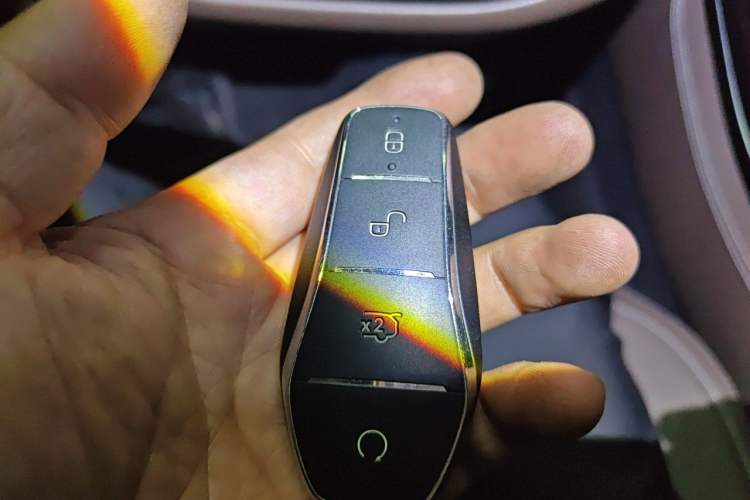 Used BYD Han 2024 DM-i Glory Edition 121KM Elite Model Vehicle Key