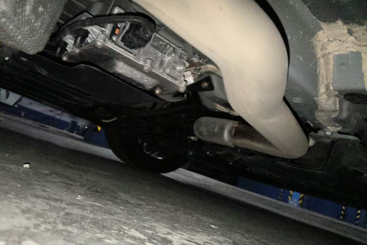 Used BYD Han 2024 DM-i Glory Edition 121KM Premium Model Chassis Front Right